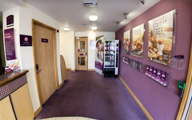 Premier Inn London Twickenham East Hotel