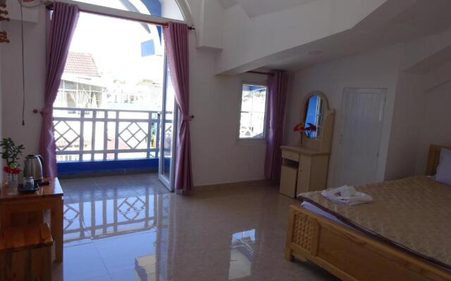 Blue Sky Homestay