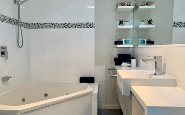 Apollo Bay Waterfront Motor Inn