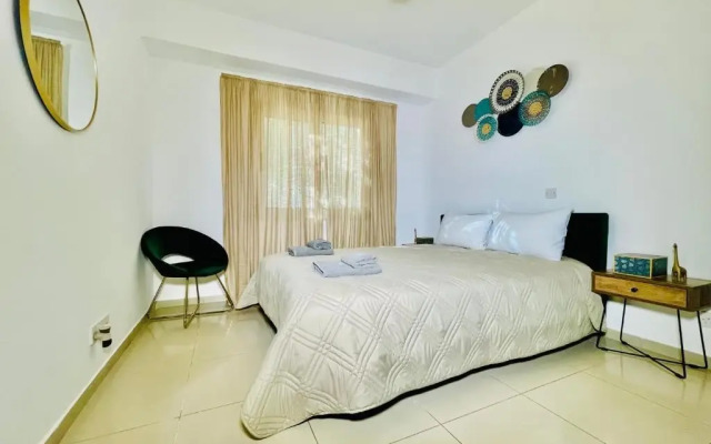 Oracle 1 bedroom A1-002