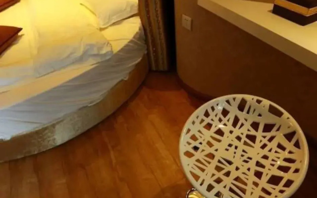 Yawei Apartment Hotel