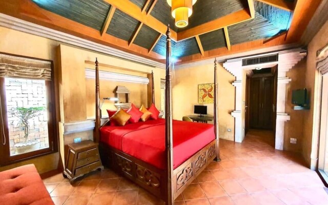 Balinese Pool Villa in Rawai