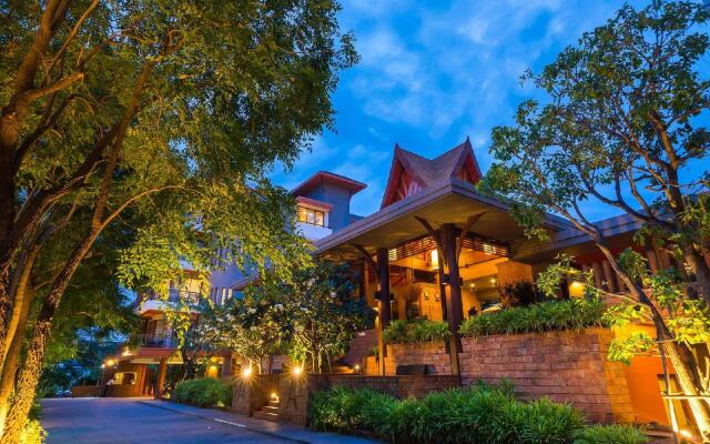 Ayrest Hotel