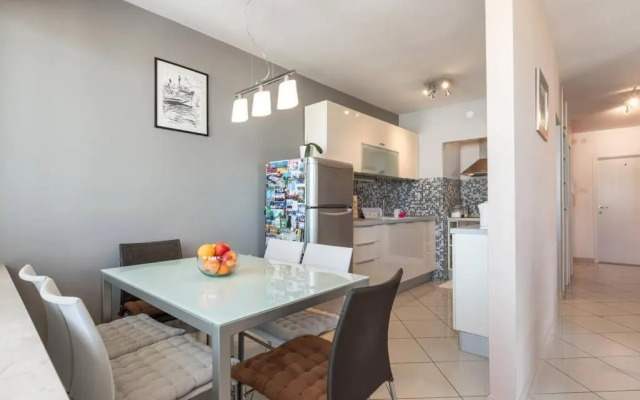 Apartment Penthouse Ema