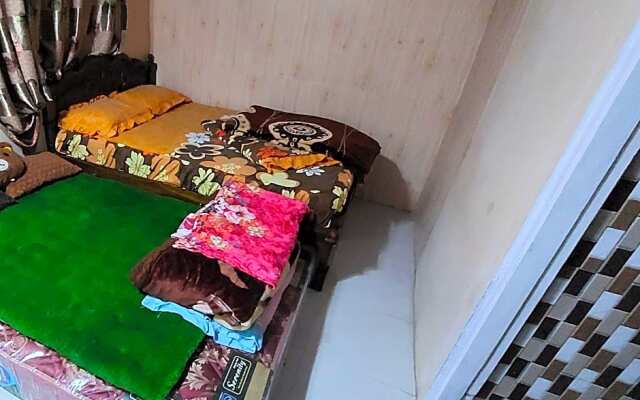 Almira 2 Homestay Syariah by Luxury Degree