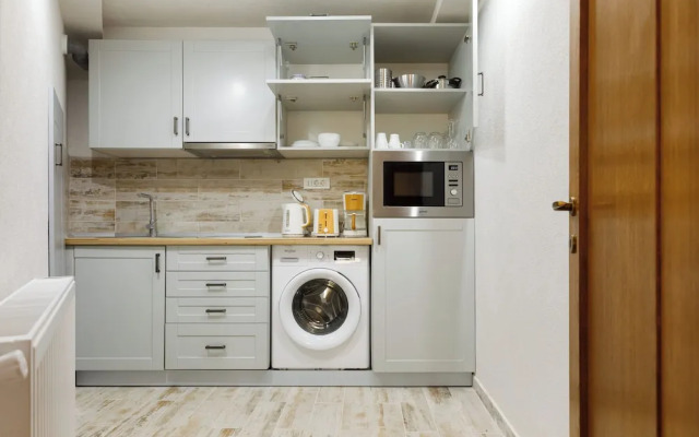 Aki Gray Apartment Serene Oasis