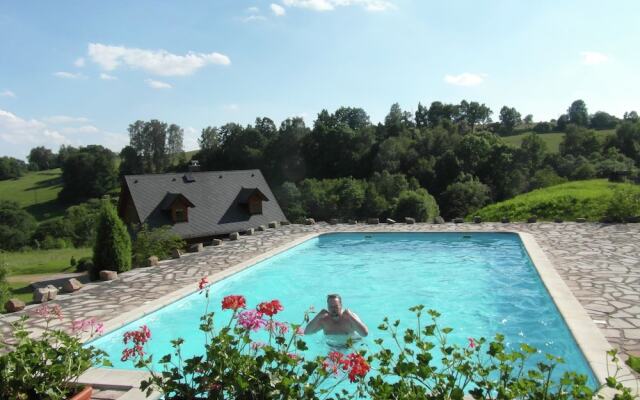 Villa With Swimming Pool in the Hilly Landscape