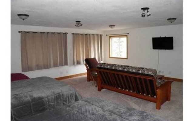 1840 Crystal Air Drive