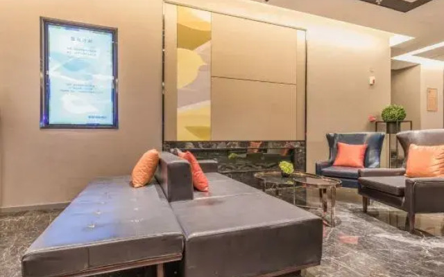 Home Inn Selected (Dalian Central Hospital, Chunliu Metro Station, Airport)