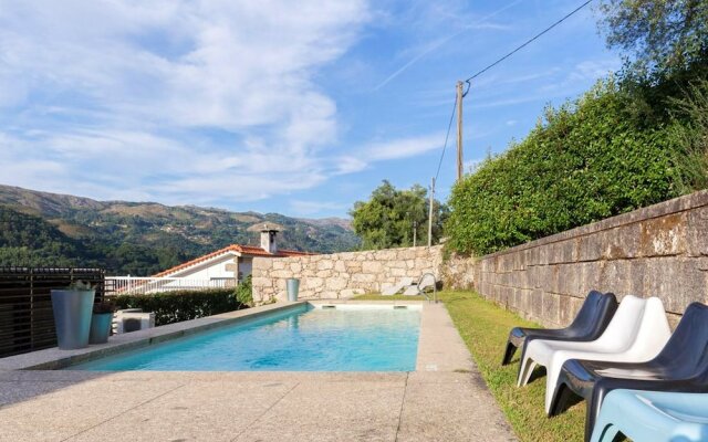House With 3 Bedrooms in Travassós, With Wonderful Mountain View, Private Pool, Enclosed Garden