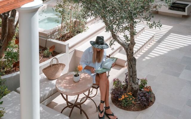 Inotropes Boutique Suites