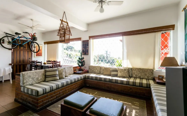 Casa em Ilhabella, vista incrível a 200 metros da praia