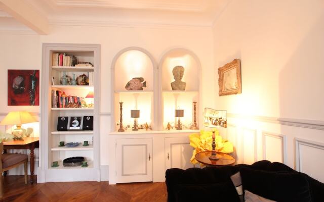 Designer Stay - Champs Elysées