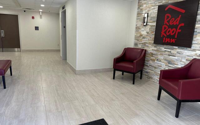 Red Roof Inn Charleston - Dunbar