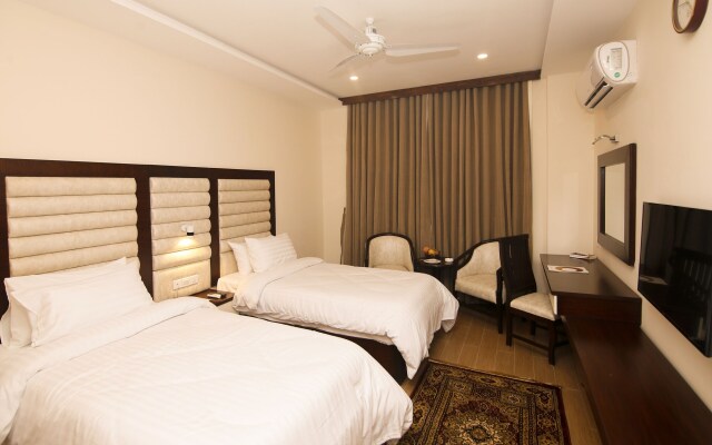 Hotel One Rahim Yar Khan Club Road
