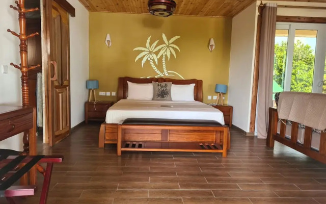 La Digue Luxury Beach Bungalow Spa & Gym