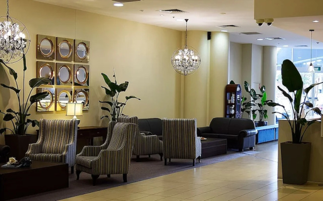 BASE Holidays - Ettalong Beach Premium Apartments