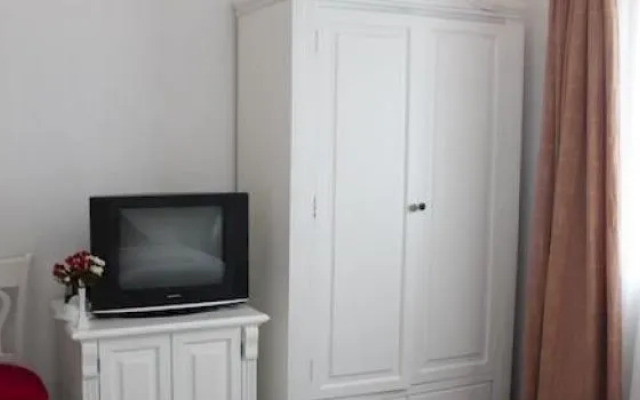 Bizu Hotel Iii - Phu My Hung District 7