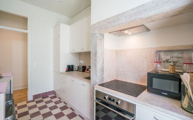 Stylish Apartment near Av Liberdade