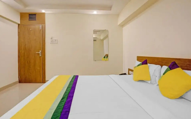 New Harshita inn By Glitz Hotel