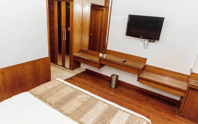Hotel Subash International