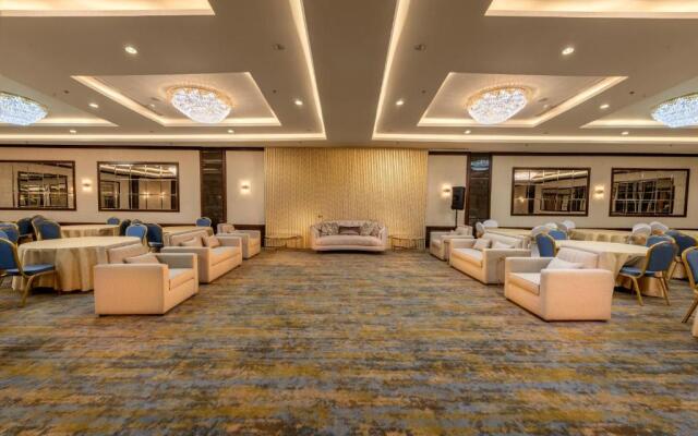 Sarwat Park Hotel