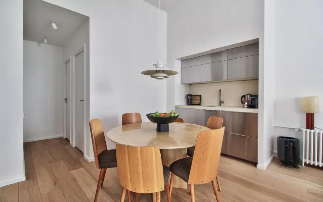 Modern Apt 3bdr/3bth - Louvre Museum/Tuileries