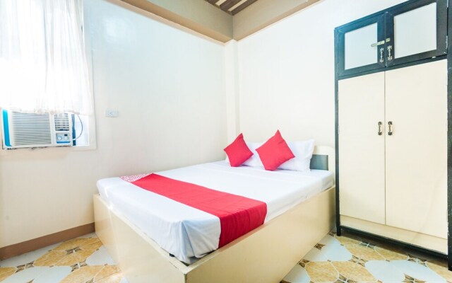 Alt Complex by OYO Rooms