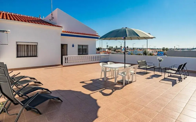 Seaside Charm in Gale - 2 Bedroom W/big Terrace
