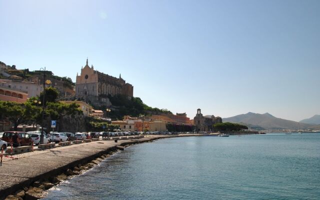 "belvedere Home With sea View on the Gulf of Gaeta"