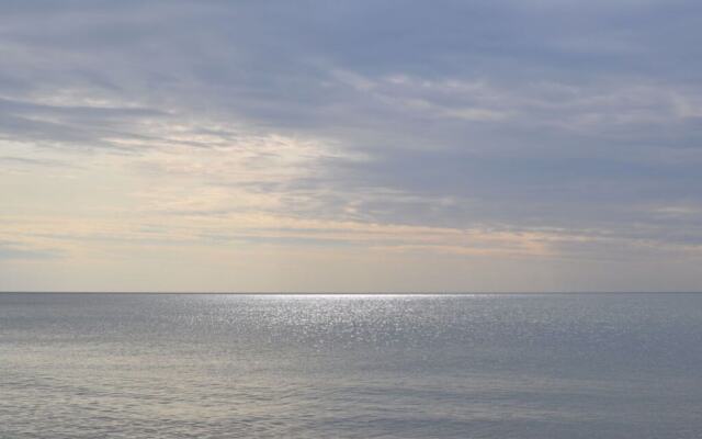 "laura" Comfortable Holiday Residence