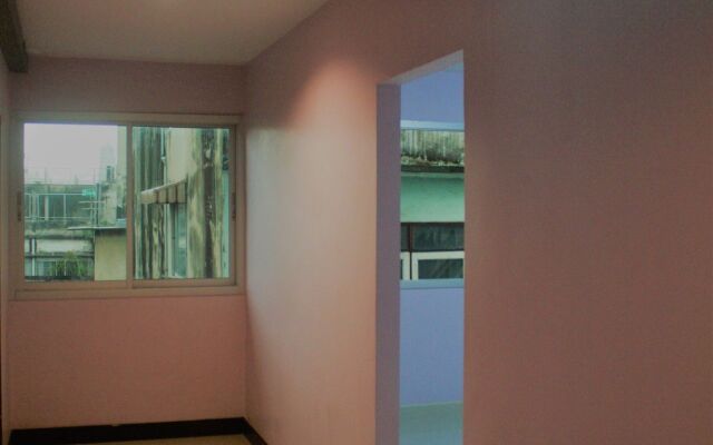 Sampheng Apartment