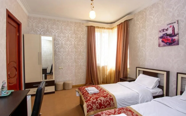 Отель «Шёлковый путь»