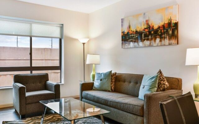 Bluebird Suites near Cleveland Clinic