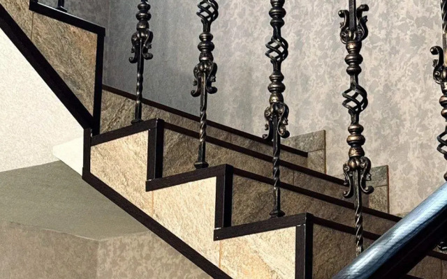 Уманский дом Семь Башен