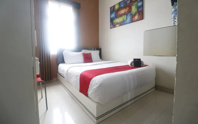 RedDoorz Plus near Universitas Negeri Makassar