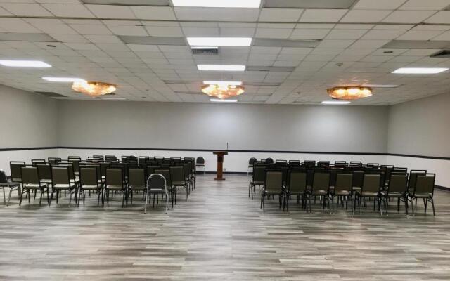 The Grand Hotel Spindletop