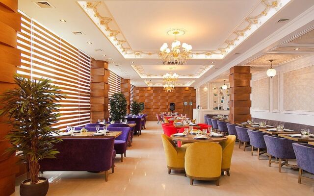 Grand hotel Palacio
