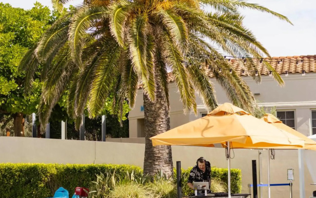 The Marina Hotel - Mindarie