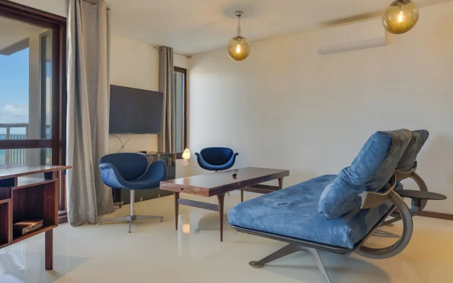 Carlos Apartment