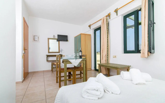 Dionysos Apartments