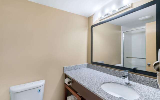 Super 8 by Wyndham Raleigh North East