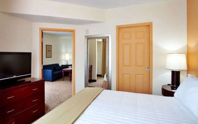 Holiday Inn Express Hotel & Suites Brooksville-I-75