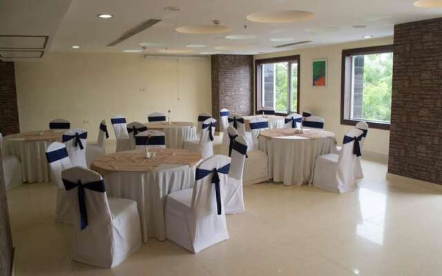 OYO 1651 Hotel Seetal