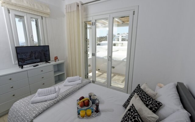 Luxurious Villa in Mykonos with Swimming Pool