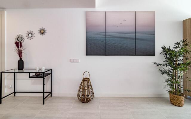 VG13- Modern apartment, 5 min to beach