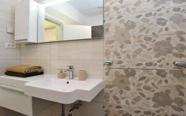 Beautiful Home in Sibenik With Wifi and 3 Bedrooms