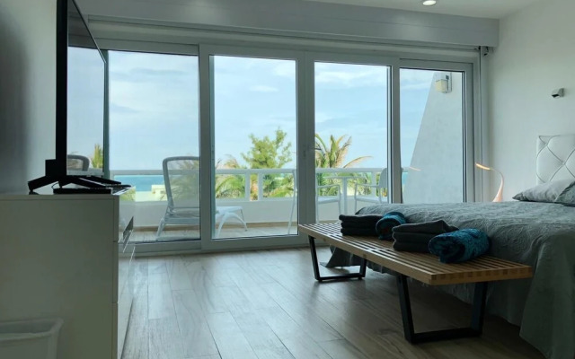 Brisas Apartments