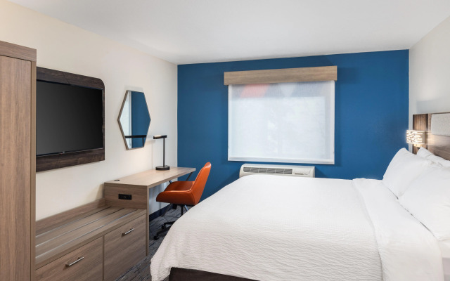 Holiday Inn Express Portland South-Lake Oswego by IHG