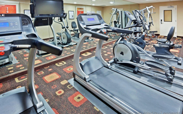 Holiday Inn Express Suites Sumner by IHG